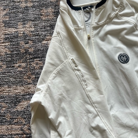 Women’s ZeroRestriction Activewear Jacket - Picture 3 of 4